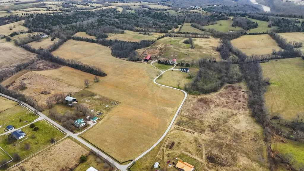 1346 Mundys Landing Road Versailles KY 40383