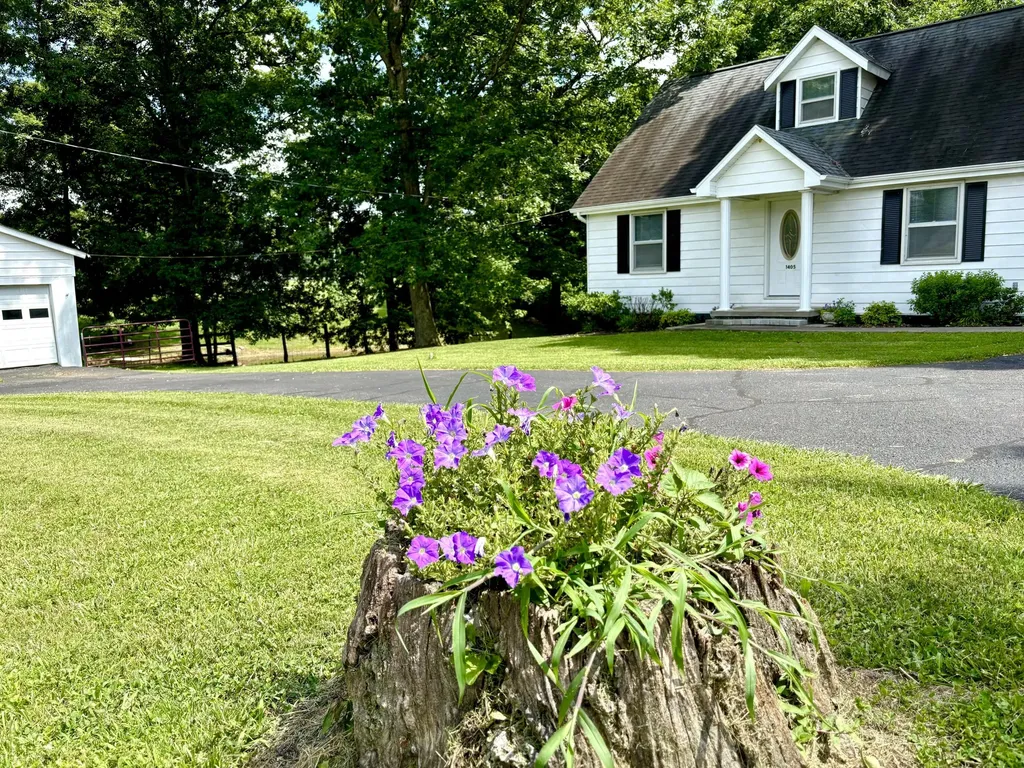 1405 Webb Ridge Road Russell Springs KY 42642