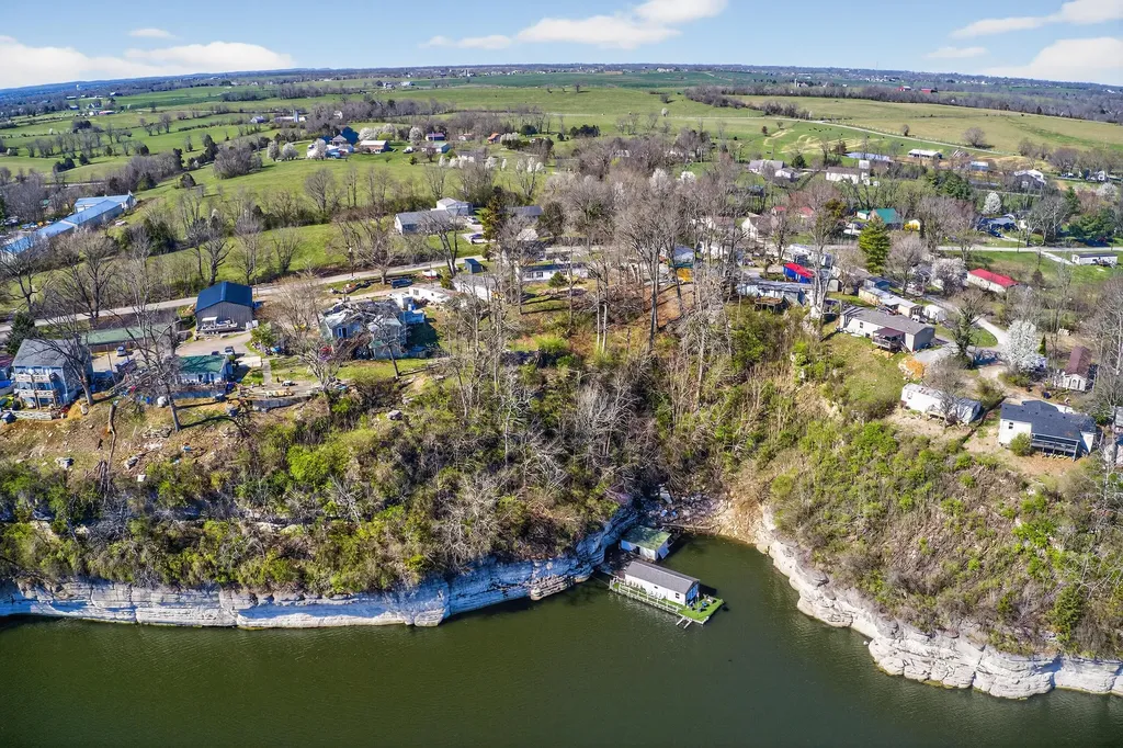 1599 Kennedy Bridge Road Harrodsburg KY 40330