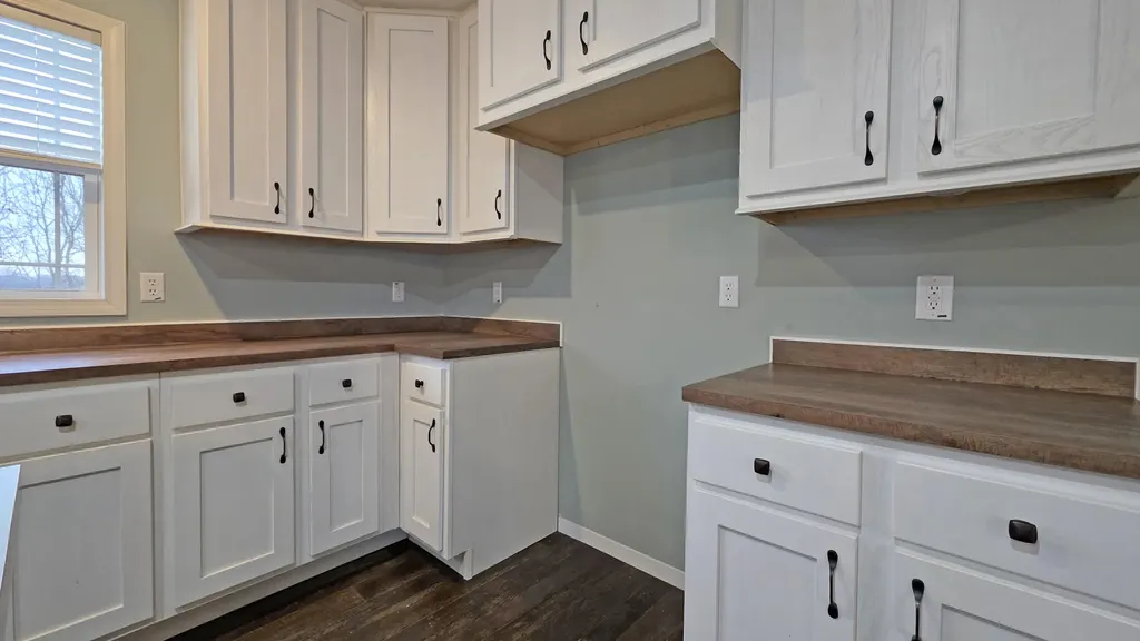 301 Kentucky 578 Annville KY 40402
