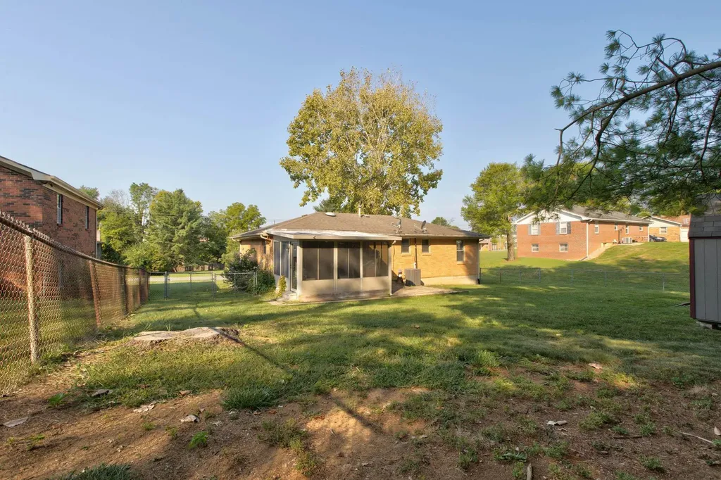 1055 Iroquois Drive Mt Sterling KY 40353