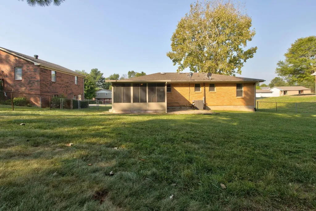 1055 Iroquois Drive Mt Sterling KY 40353