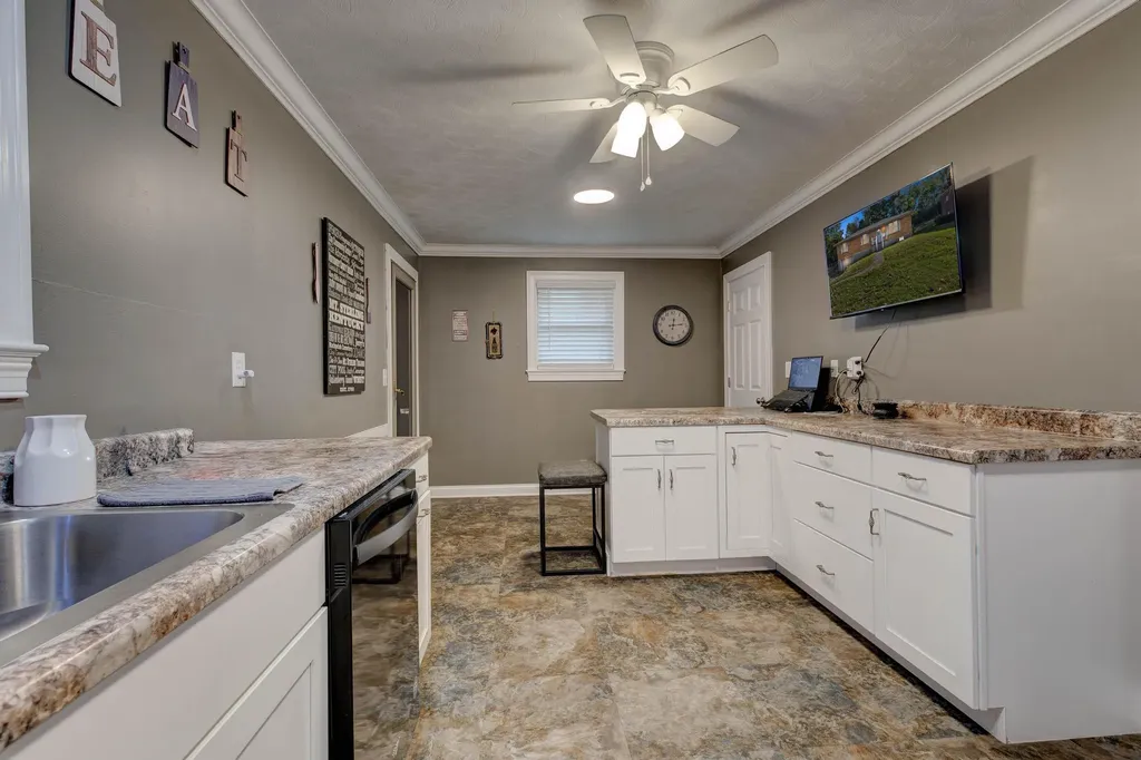 1055 Iroquois Drive Mt Sterling KY 40353