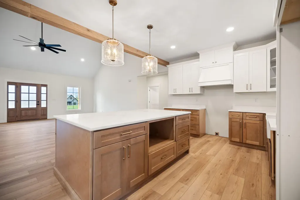 1577 Hunter Drive Lancaster KY 40444