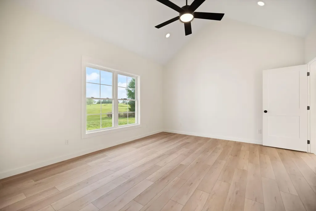 1577 Hunter Drive Lancaster KY 40444