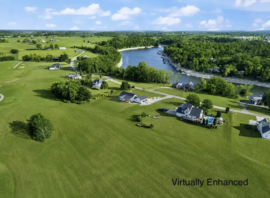 1577 Hunter Drive Lancaster KY 40444