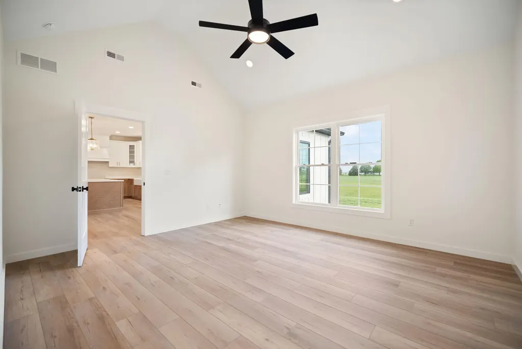 1577 Hunter Drive Lancaster KY 40444