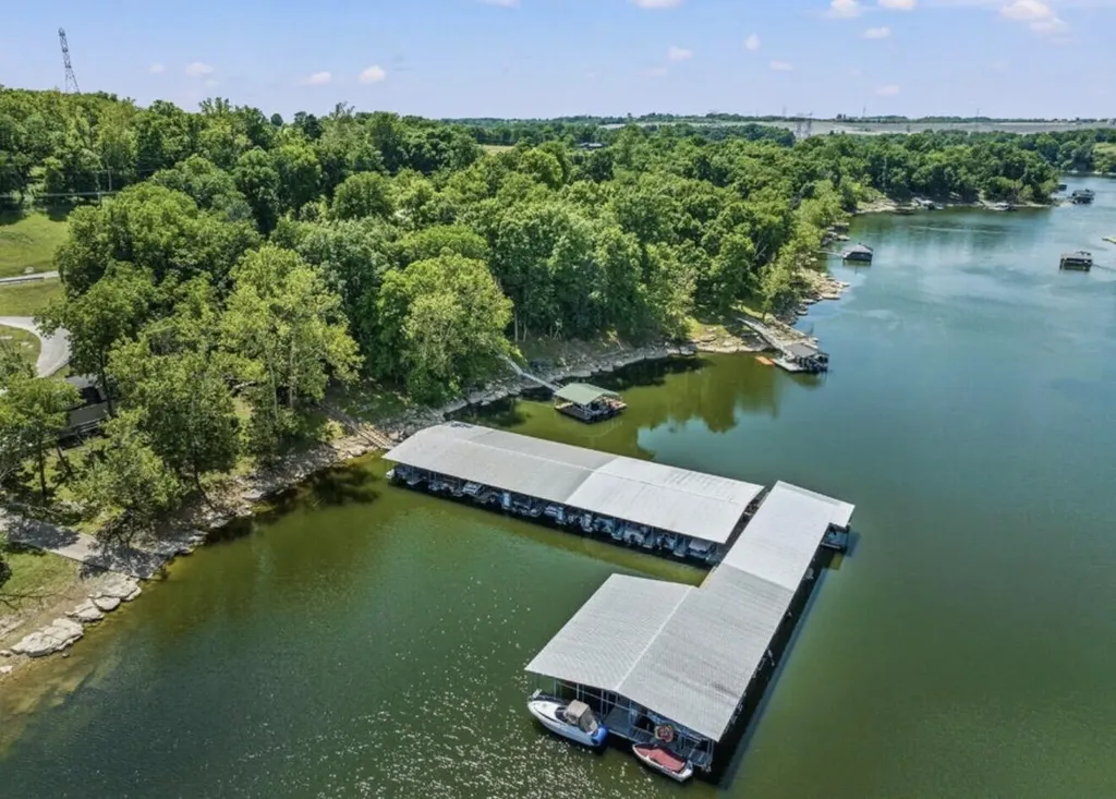 1577 Hunter Drive Lancaster KY 40444