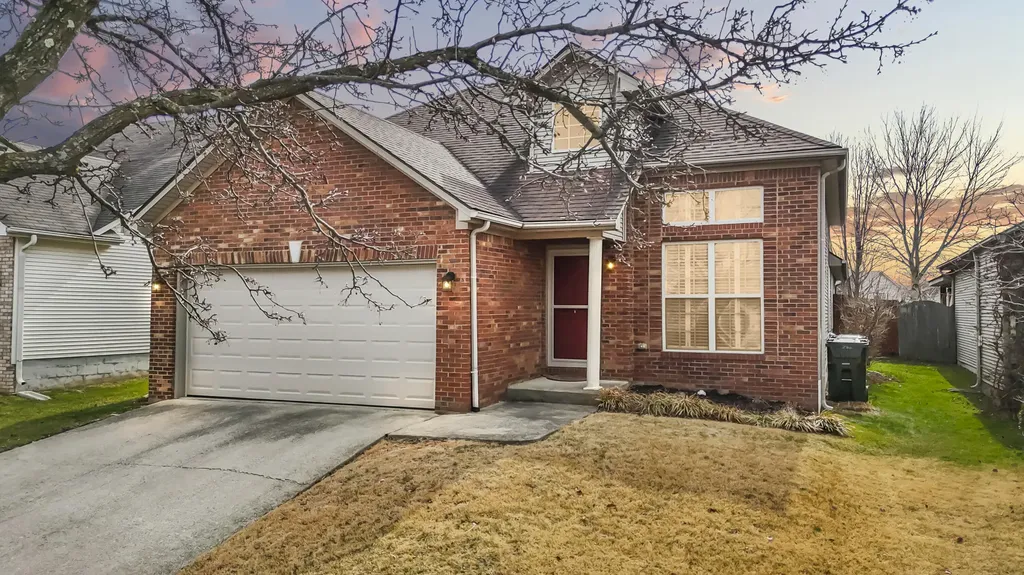 2708 Bay Cedar Cove Lexington KY 40511