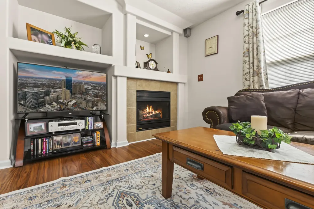 2708 Bay Cedar Cove Lexington KY 40511