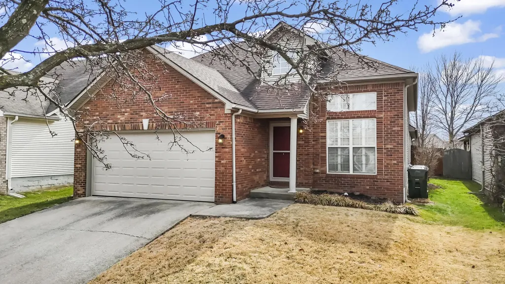 2708 Bay Cedar Cove Lexington KY 40511