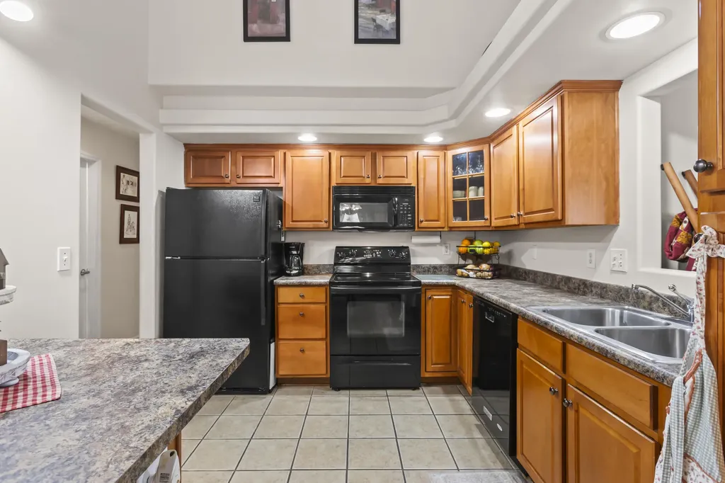 2708 Bay Cedar Cove Lexington KY 40511