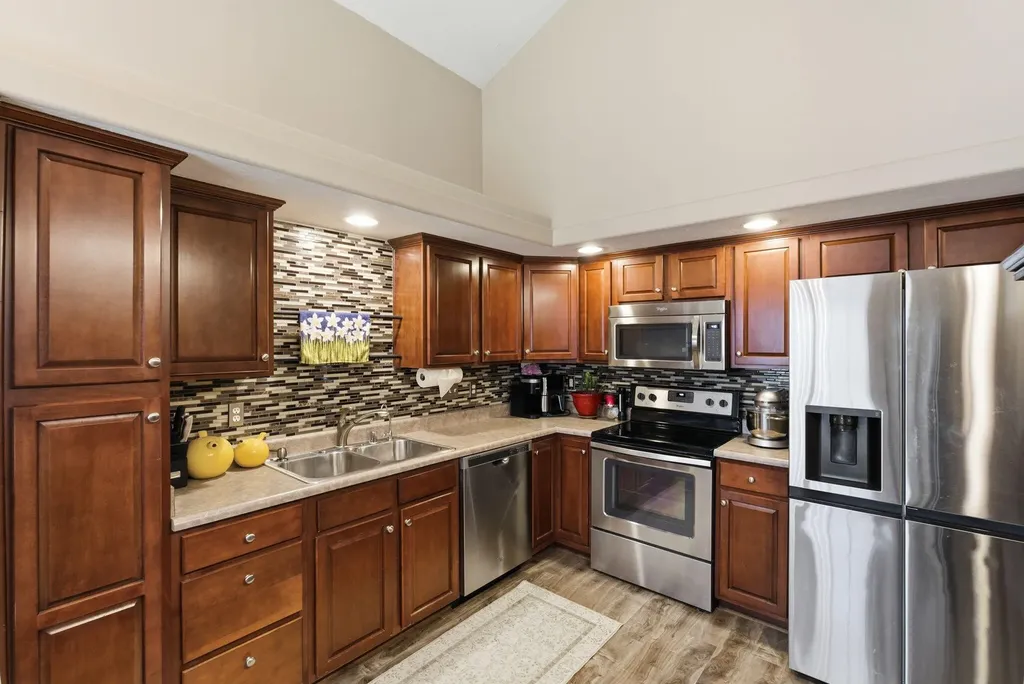 948 Lauderdale Drive Lexington KY 40515