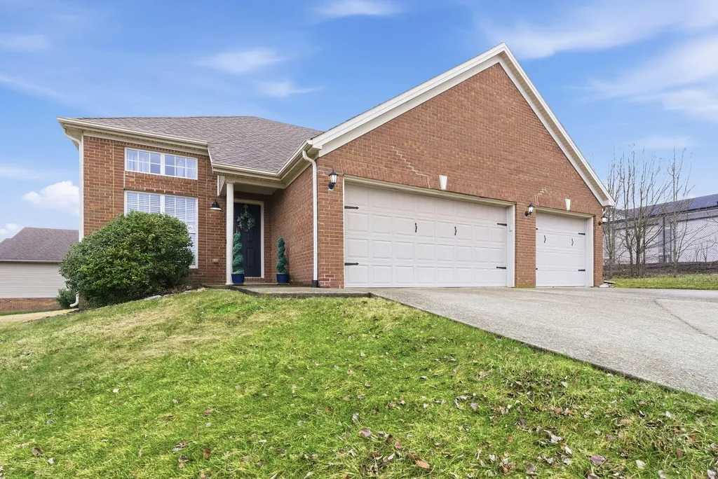 948 Lauderdale Drive Lexington KY 40515