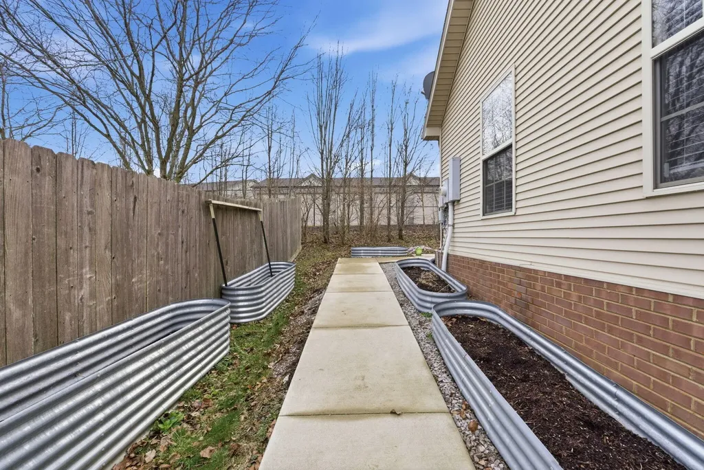 948 Lauderdale Drive Lexington KY 40515