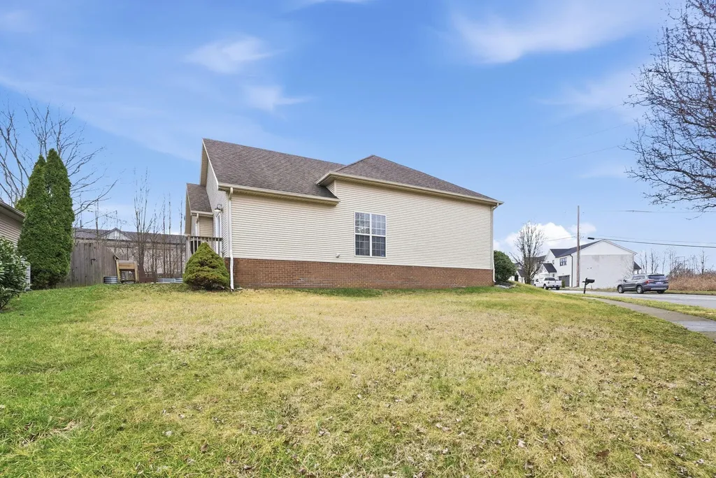 948 Lauderdale Drive Lexington KY 40515