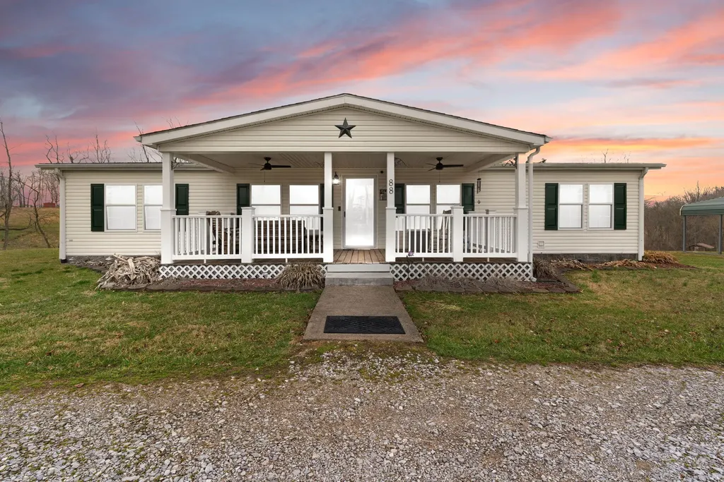 124 Victory-greenmont Road East Bernstadt KY 40729