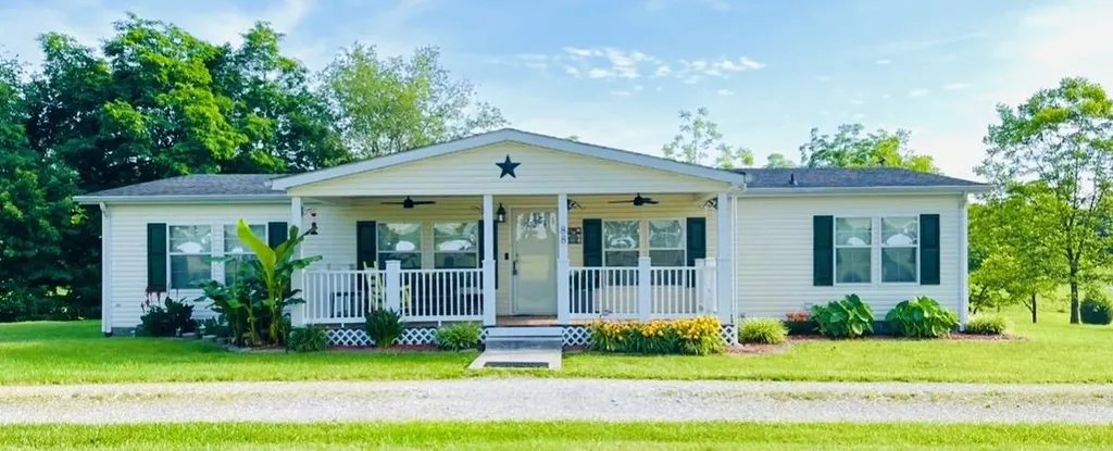 124 Victory-greenmont Road East Bernstadt KY 40729