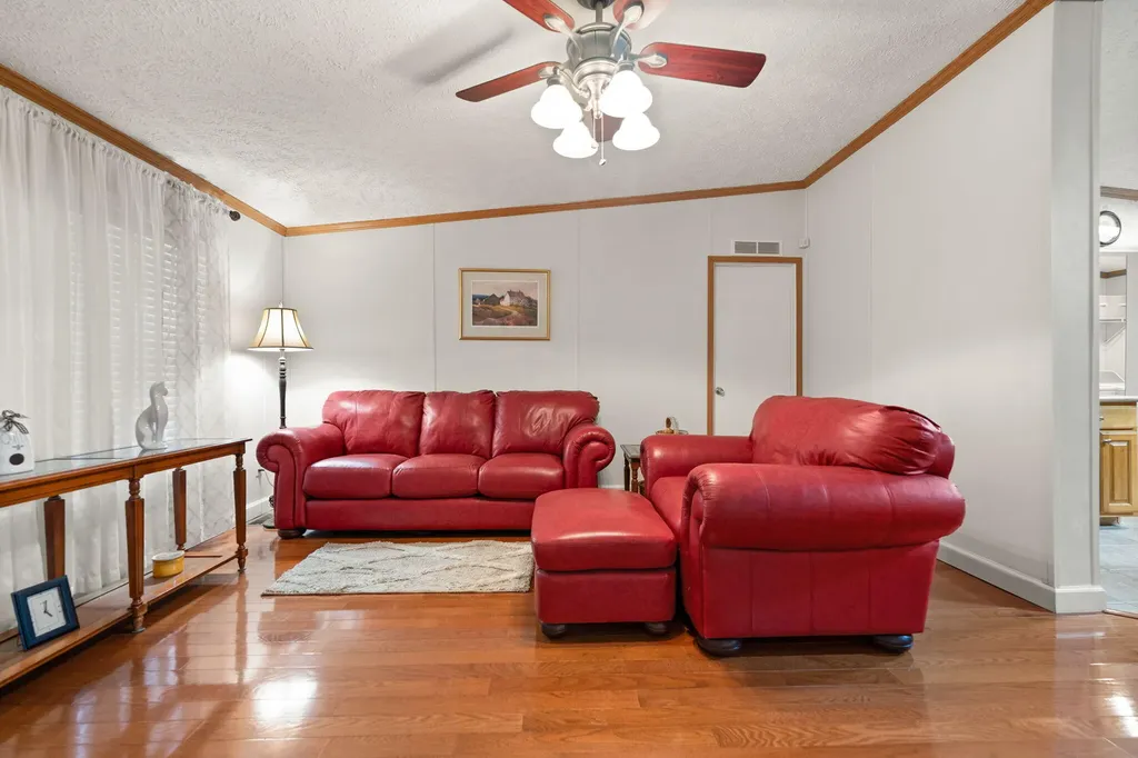124 Victory-greenmont Road East Bernstadt KY 40729