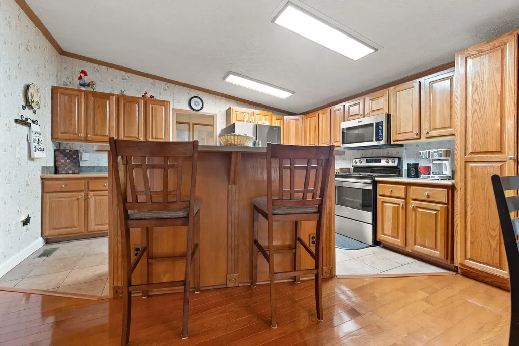 124 Victory-greenmont Road East Bernstadt KY 40729