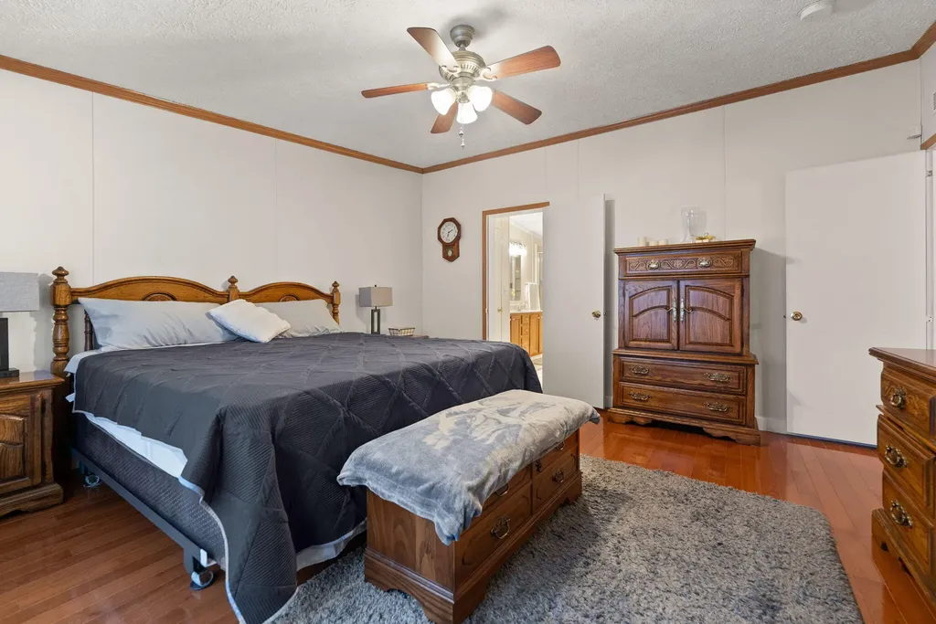 124 Victory-greenmont Road East Bernstadt KY 40729