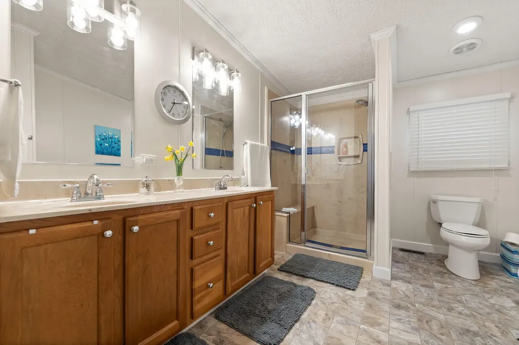 124 Victory-greenmont Road East Bernstadt KY 40729