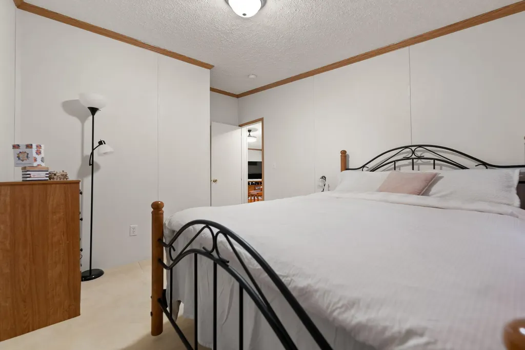 124 Victory-greenmont Road East Bernstadt KY 40729