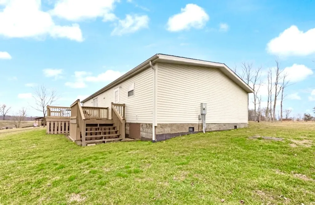 124 Victory-greenmont Road East Bernstadt KY 40729