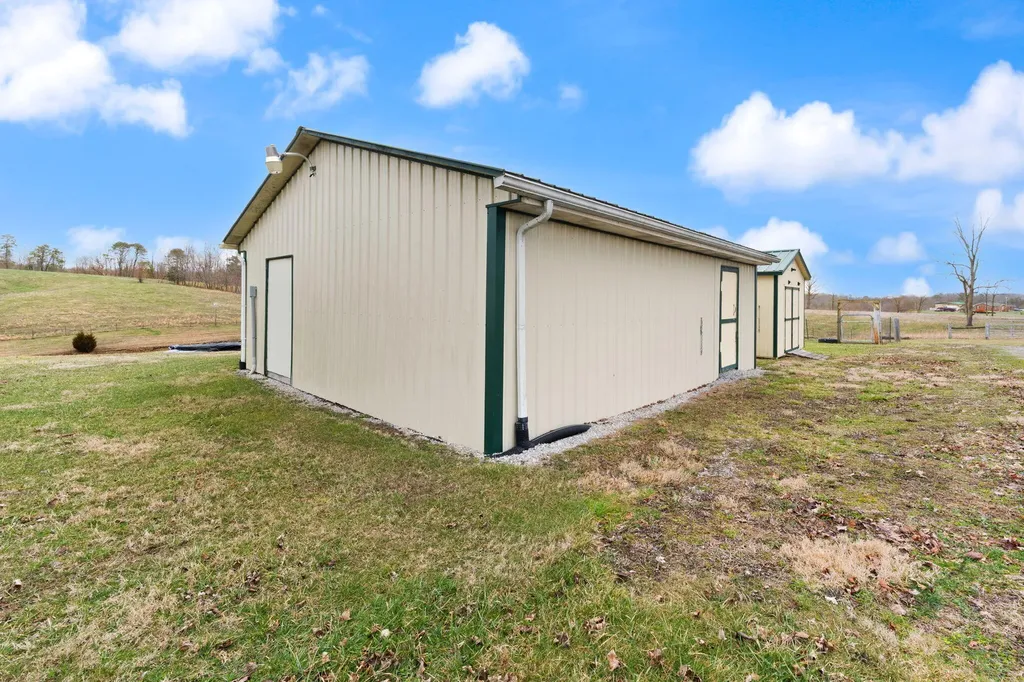 124 Victory-greenmont Road East Bernstadt KY 40729