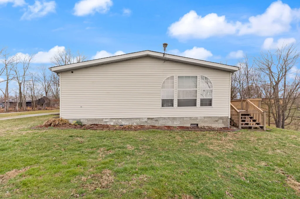 124 Victory-greenmont Road East Bernstadt KY 40729