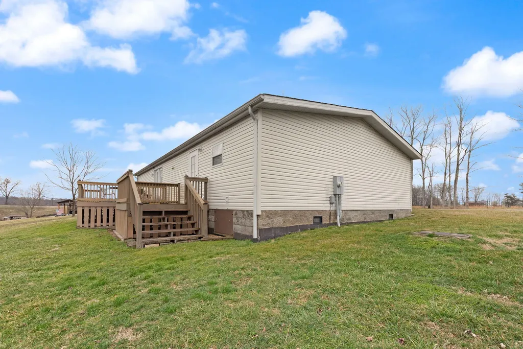 124 Victory-greenmont Road East Bernstadt KY 40729