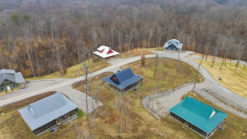 262 Pumpkin Creek Circle Jamestown KY 42629