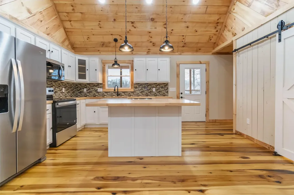 262 Pumpkin Creek Circle Jamestown KY 42629