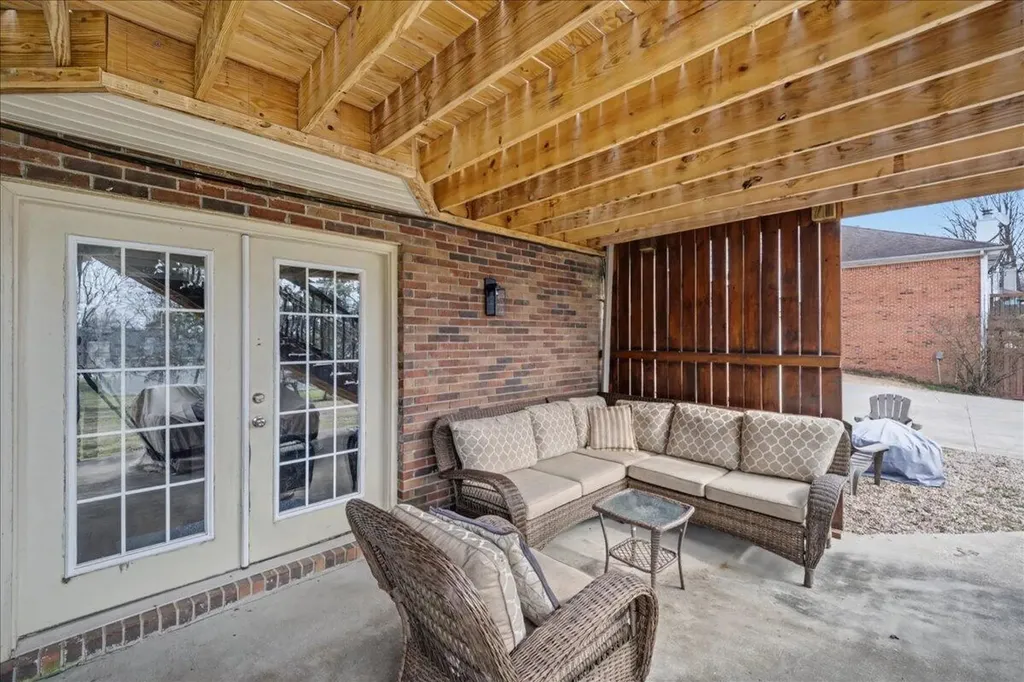114 Locust Ridge Road Frankfort KY 40601