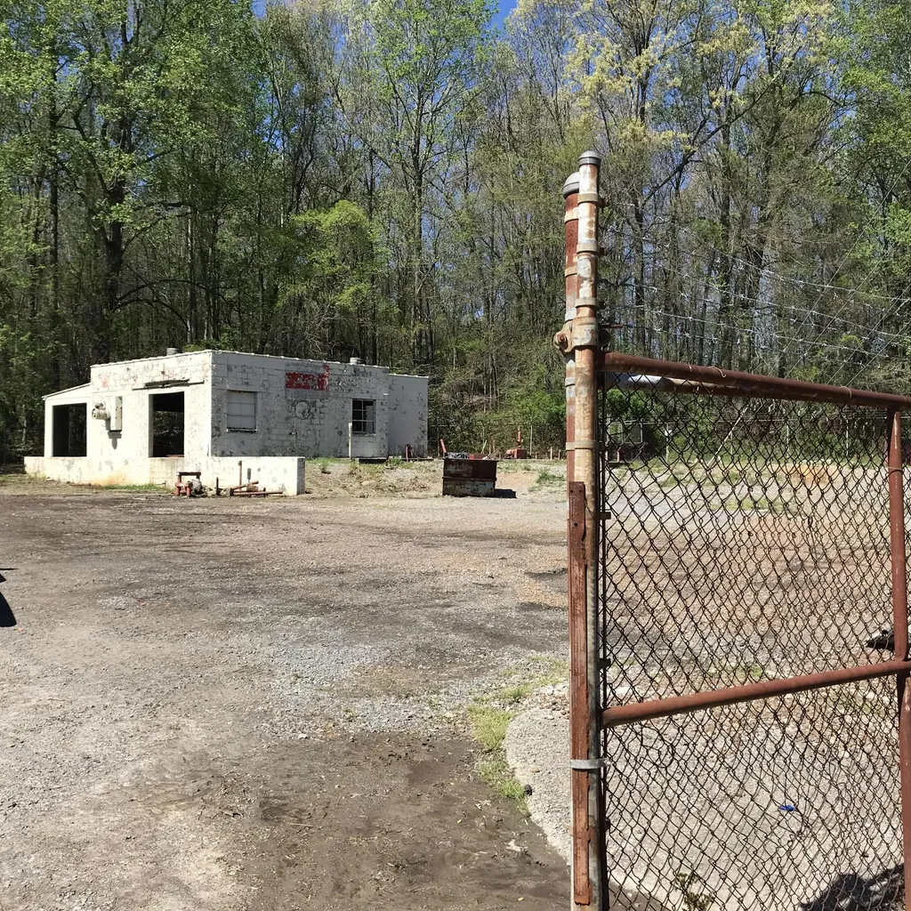501 E Second Avenue Central City KY 42330