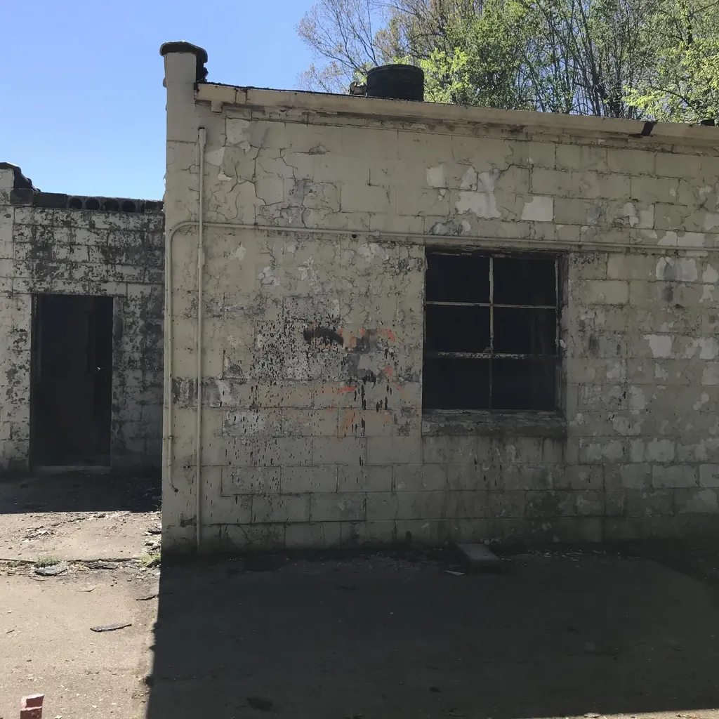 501 E Second Avenue Central City KY 42330