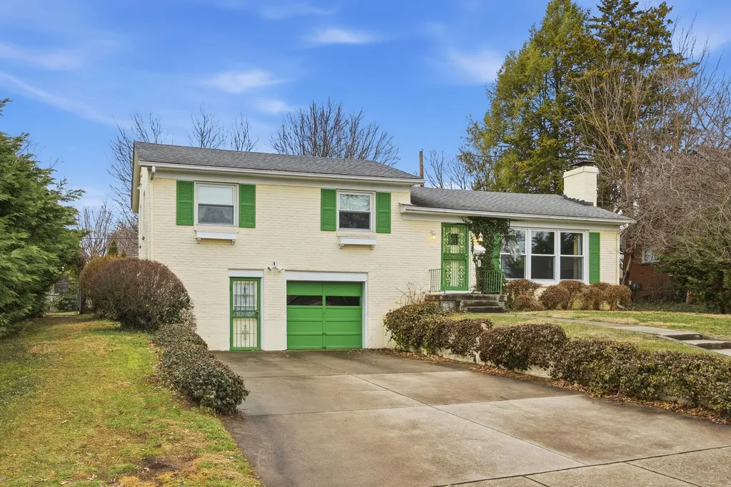 1030 Maywick Drive Lexington KY 40504