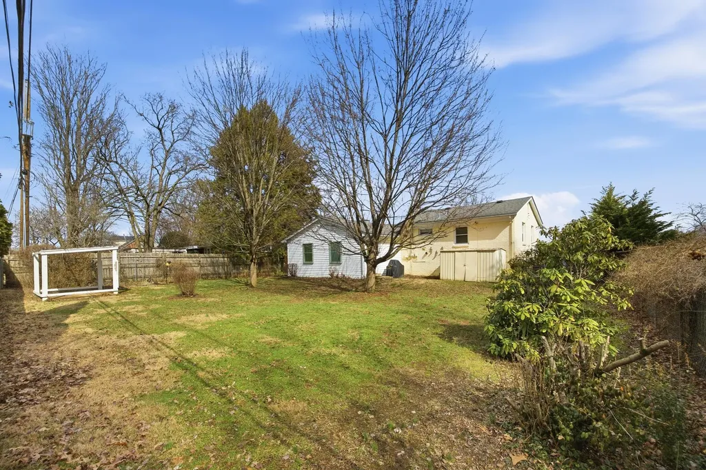 1030 Maywick Drive Lexington KY 40504