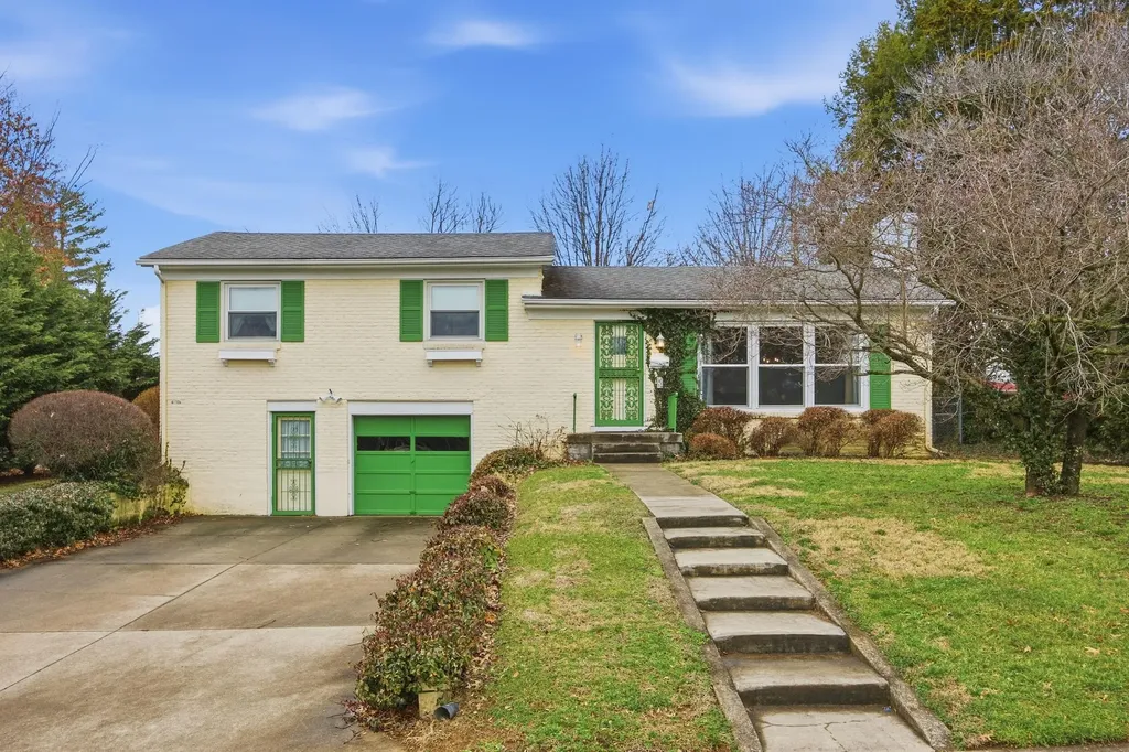 1030 Maywick Drive Lexington KY 40504