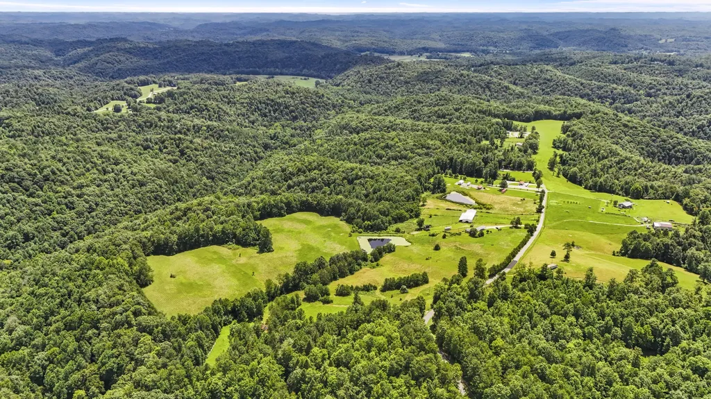 5119 Shoemaker Ridge Zoe KY 41397