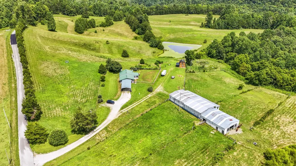 5119 Shoemaker Ridge Zoe KY 41397