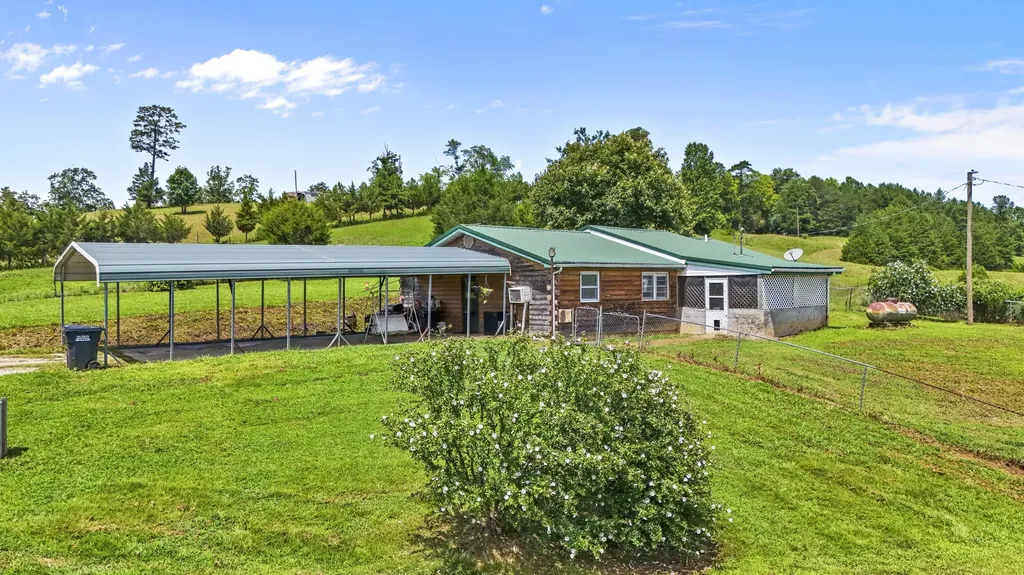 5119 Shoemaker Ridge Zoe KY 41397