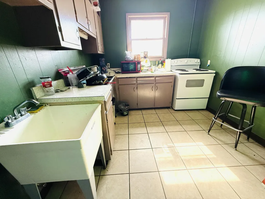 2098 Harrodsburg Road Lawrenceburg KY 40342