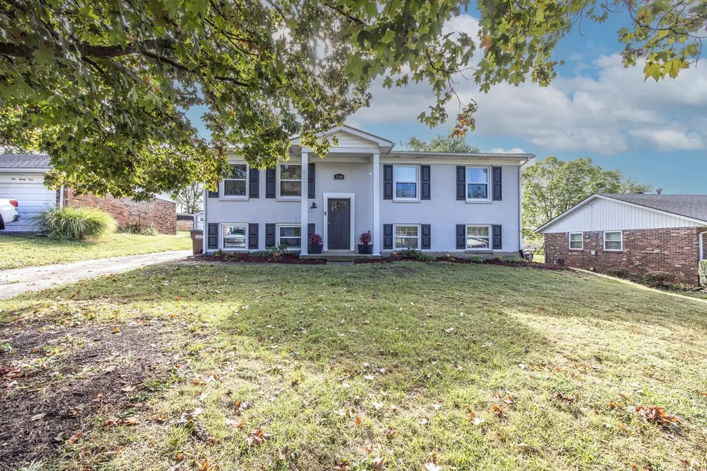128 Cherokee Drive Winchester KY 40391