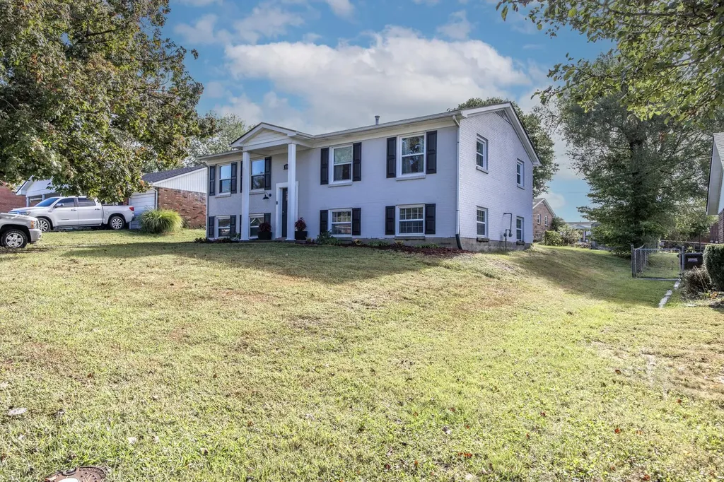 128 Cherokee Drive Winchester KY 40391