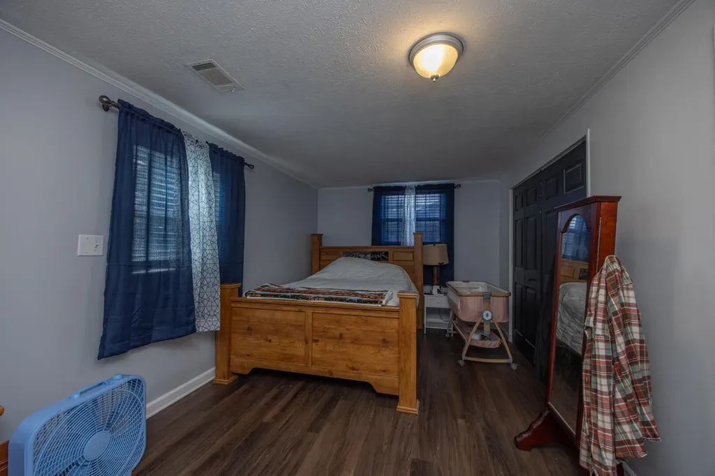 128 Cherokee Drive Winchester KY 40391
