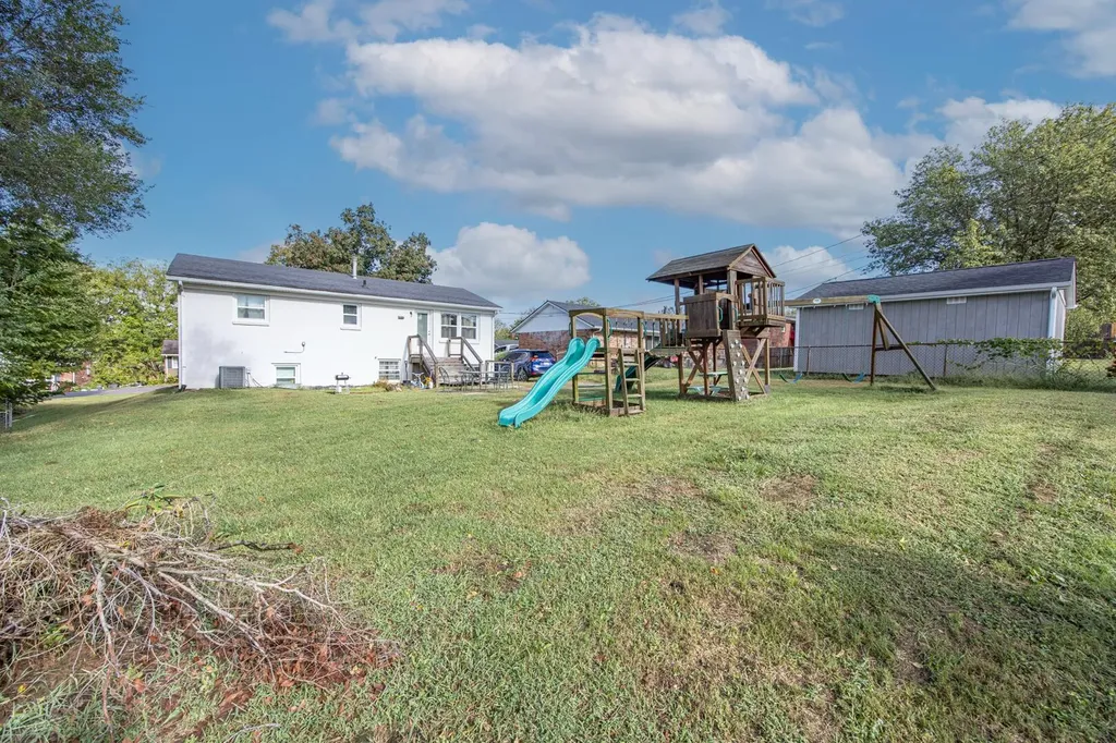 128 Cherokee Drive Winchester KY 40391