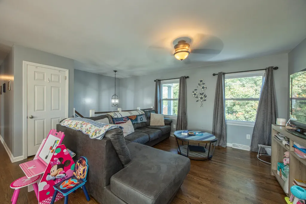 128 Cherokee Drive Winchester KY 40391