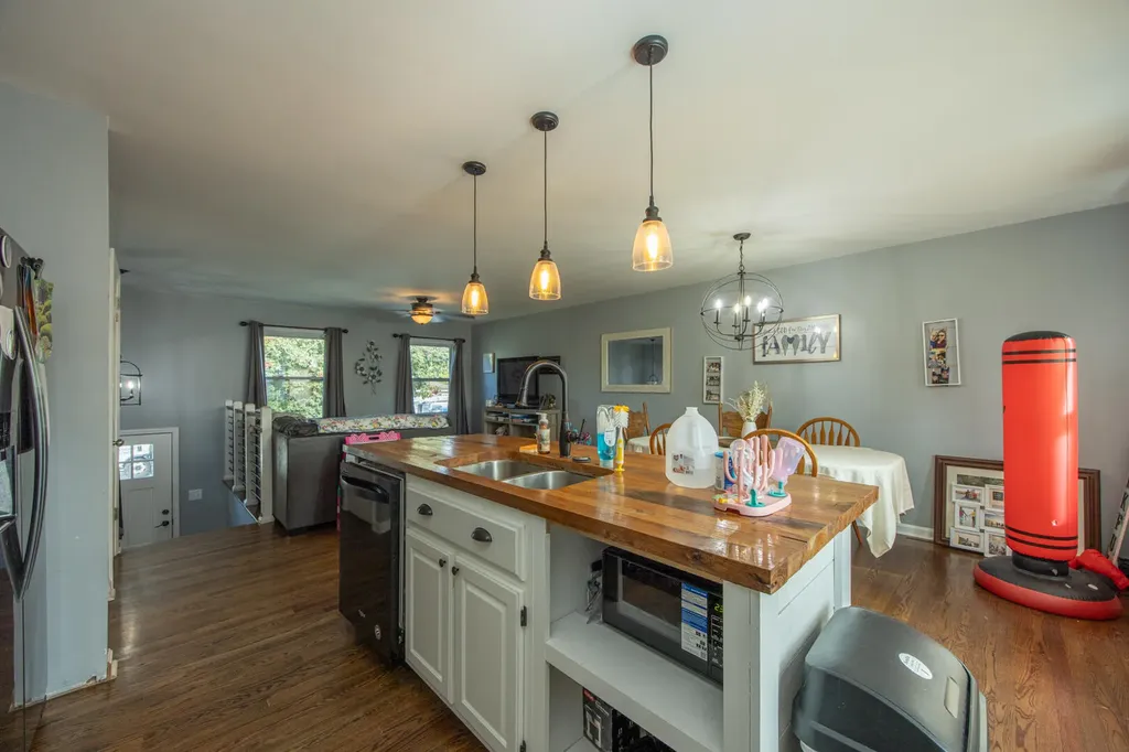 128 Cherokee Drive Winchester KY 40391