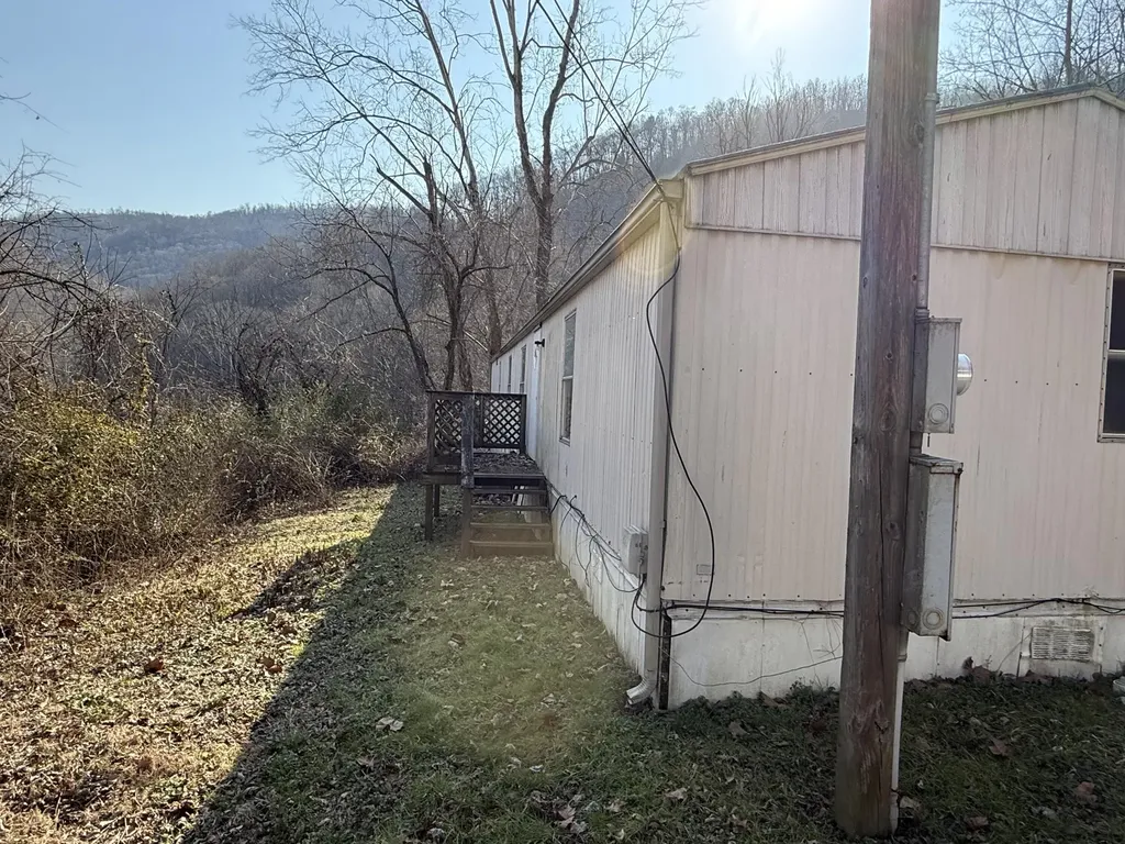 6461 Ky-66 Arjay KY 40902